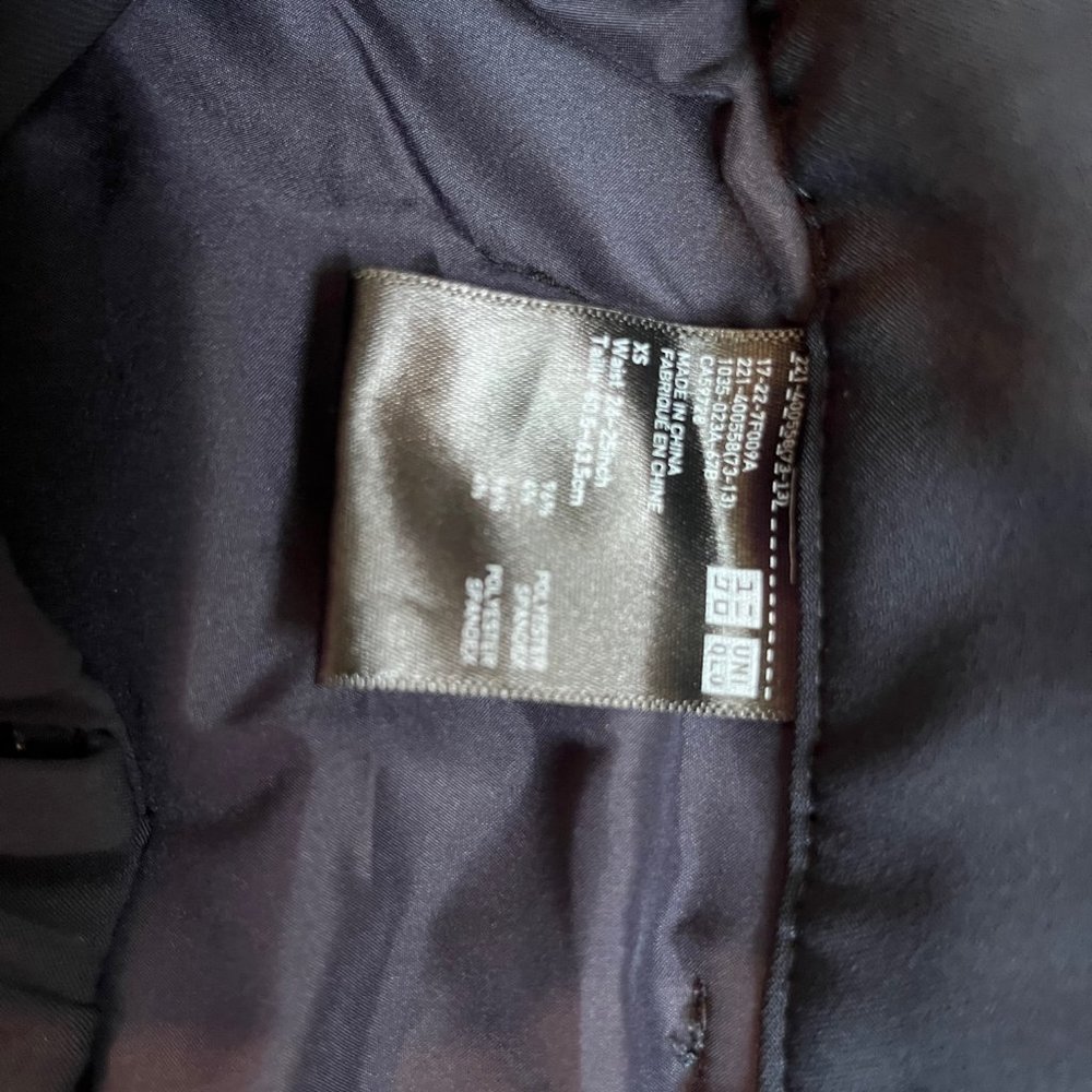 High-waisted Slacks - Picture 3 of 3